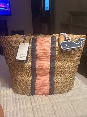 NWT Vineyard Vines Target extra large Natural Straw Tote with Coral & Navy woven